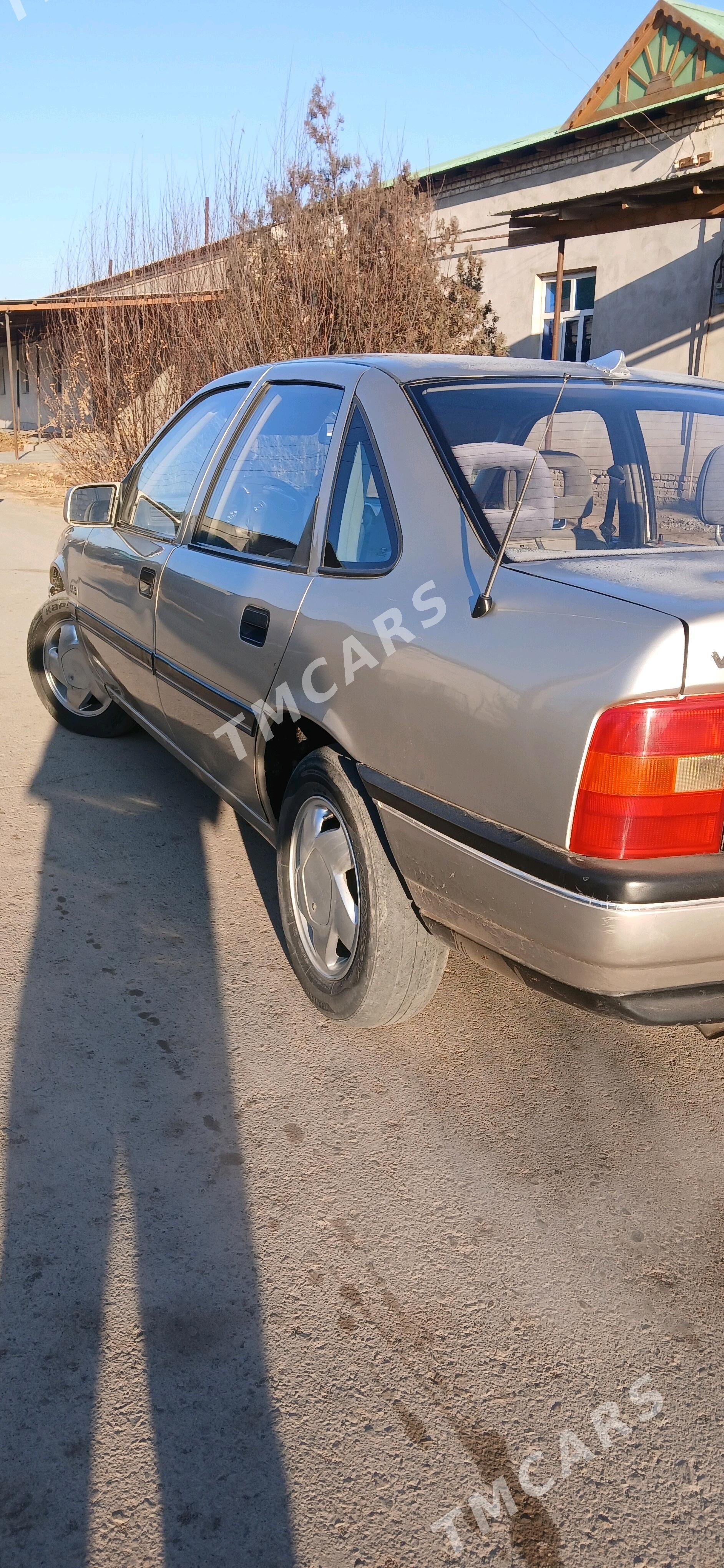 Opel Vectra 1990 - 30 000 TMT - Daşoguz - img 3