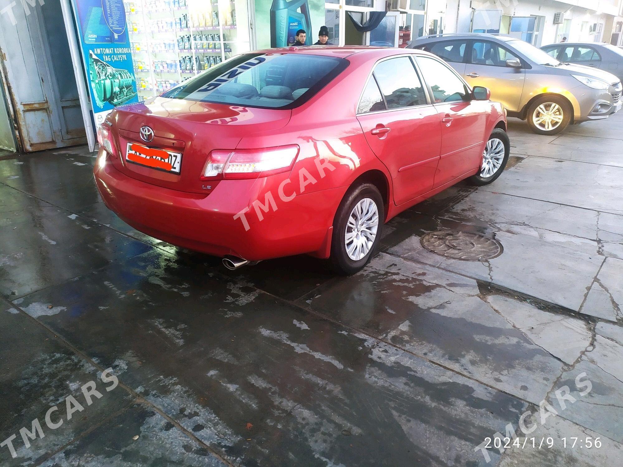 Toyota Camry 2010 - 175 000 TMT - Дашогуз - img 4