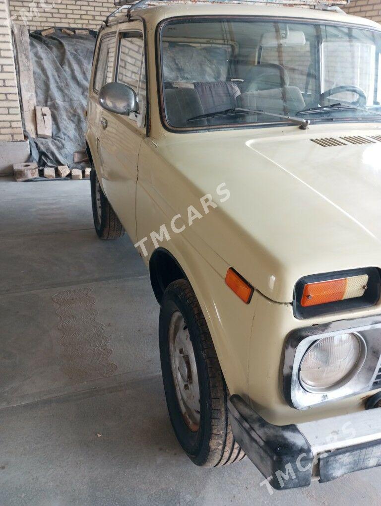 Lada Niva 1981 - 22 000 TMT - Фарап - img 2