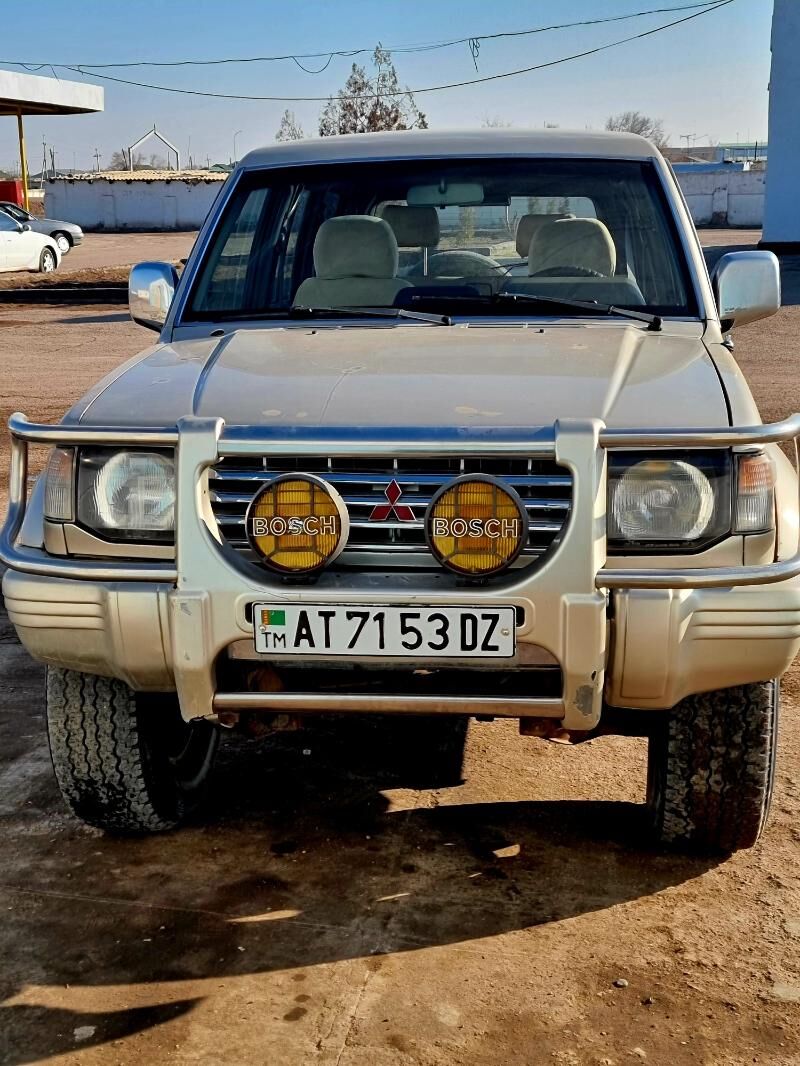 Mitsubishi Pajero 1991 - 60 000 TMT - Дашогуз - img 10