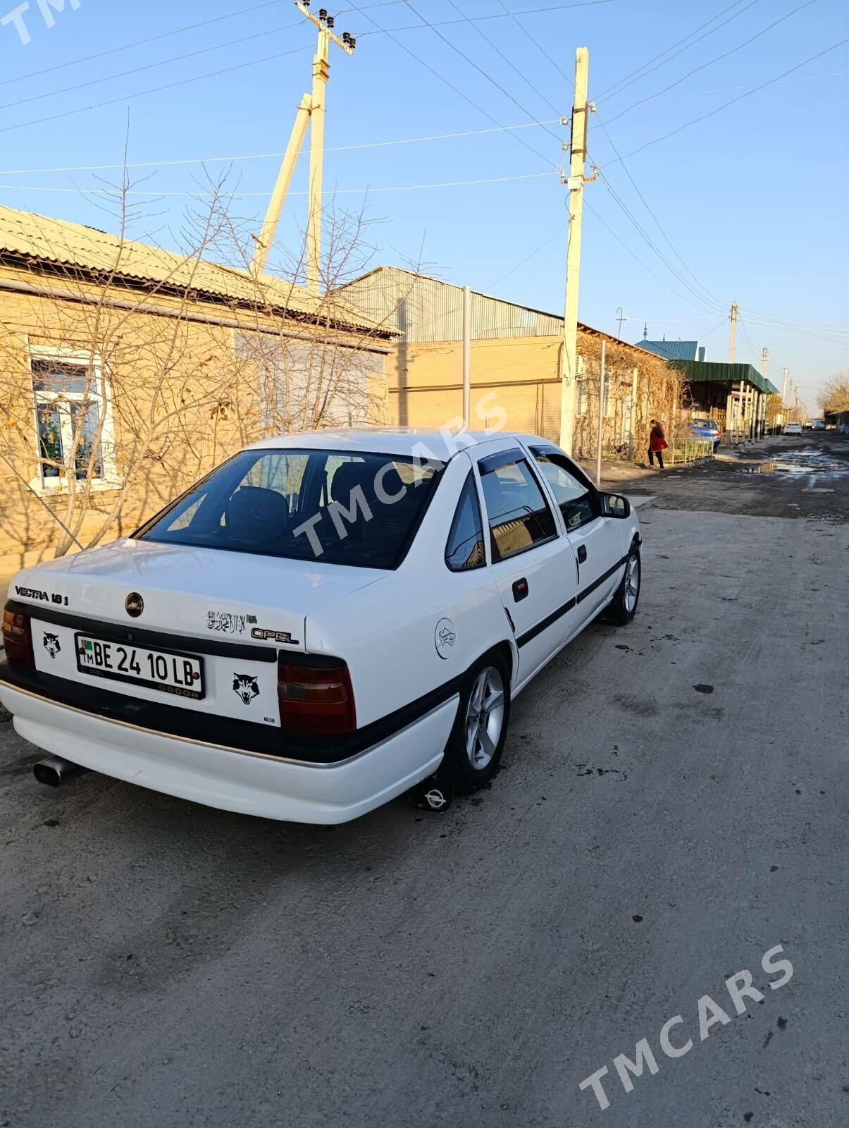 Opel Vectra 1995 - 50 000 TMT - Çärjew - img 3