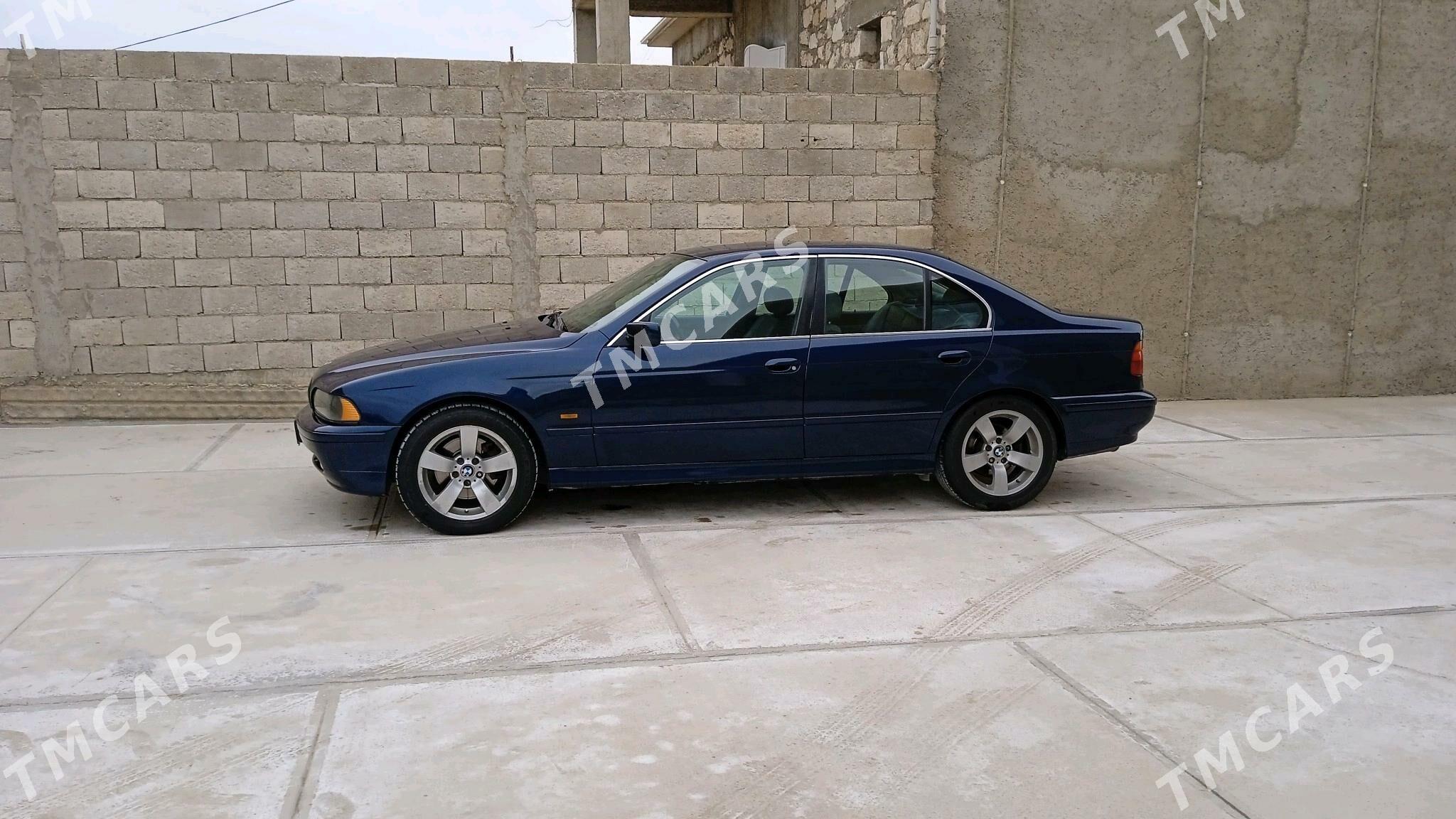 BMW E39 1998 - 80 000 TMT - Balkanabat - img 3