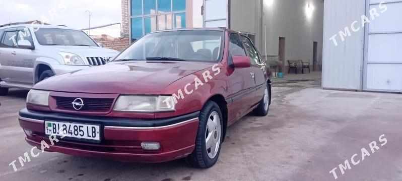 Opel Vectra 1993 - 50 000 TMT - Дянев - img 2