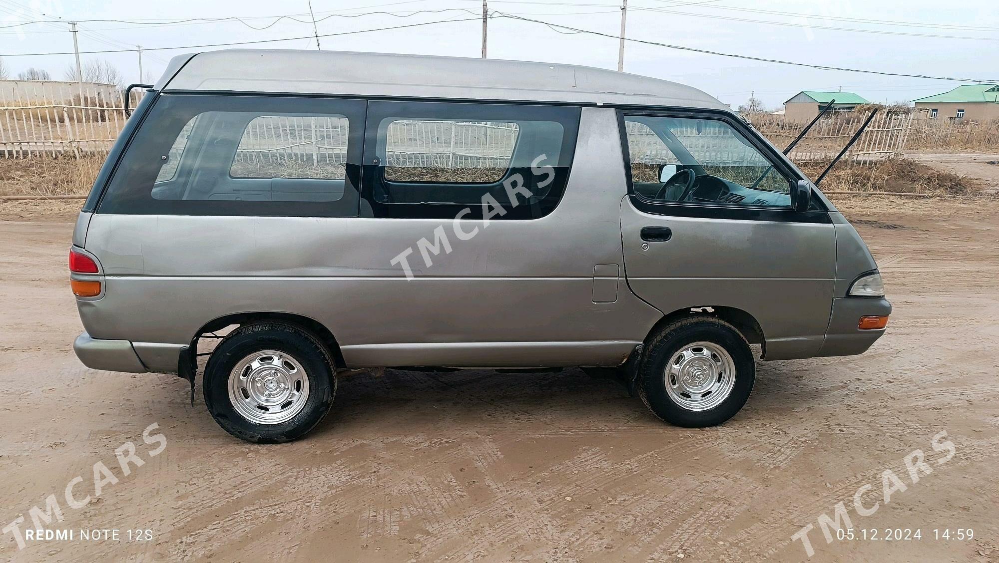 Toyota Town Ace 1993 - 40 000 TMT - Türkmenbaşy etr. - img 2