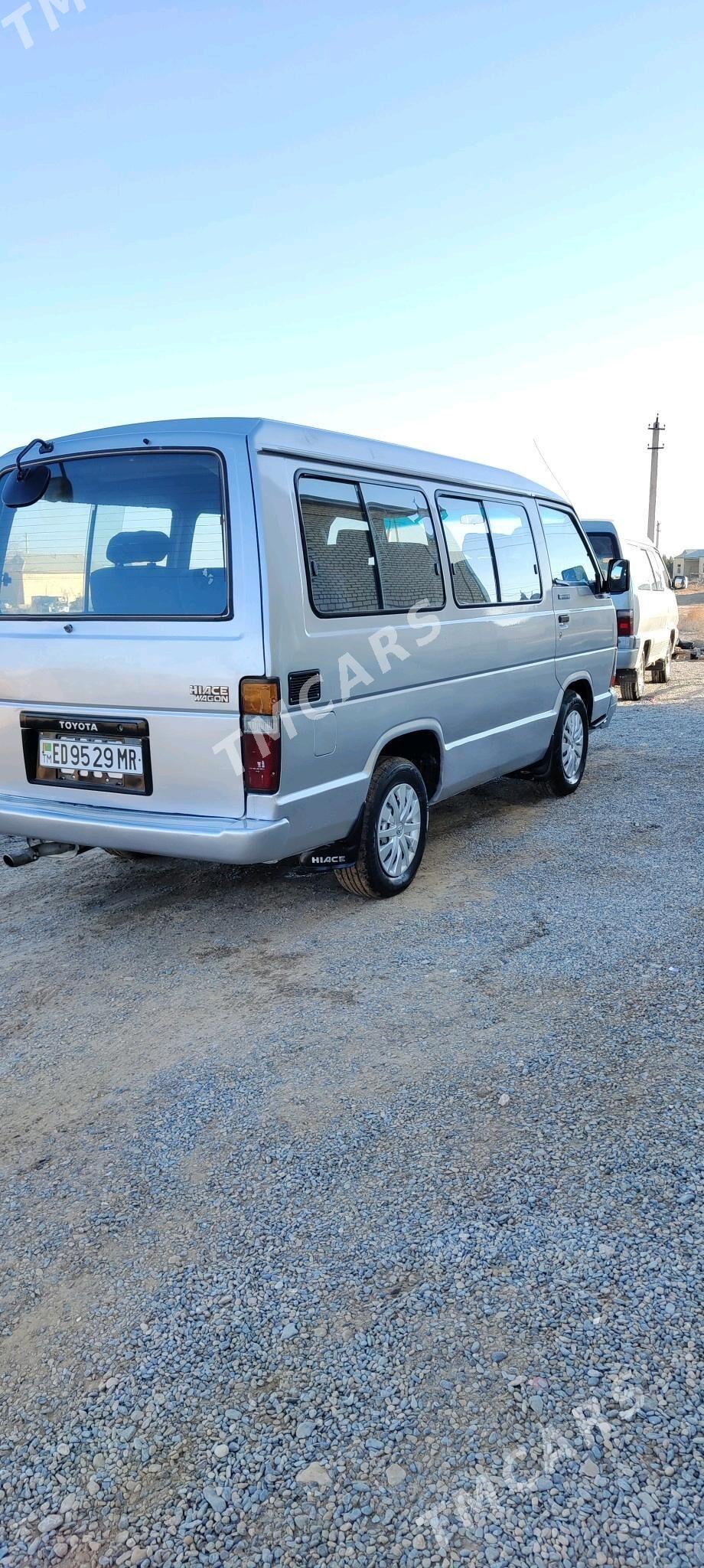 Toyota Hiace 1988 - 46 000 TMT - Mary - img 4