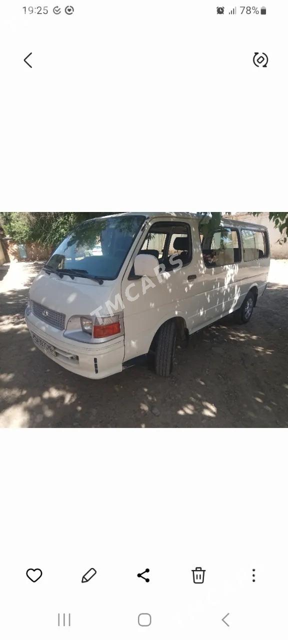 Toyota Hiace 2004 - 125 000 TMT - Türkmengala - img 3