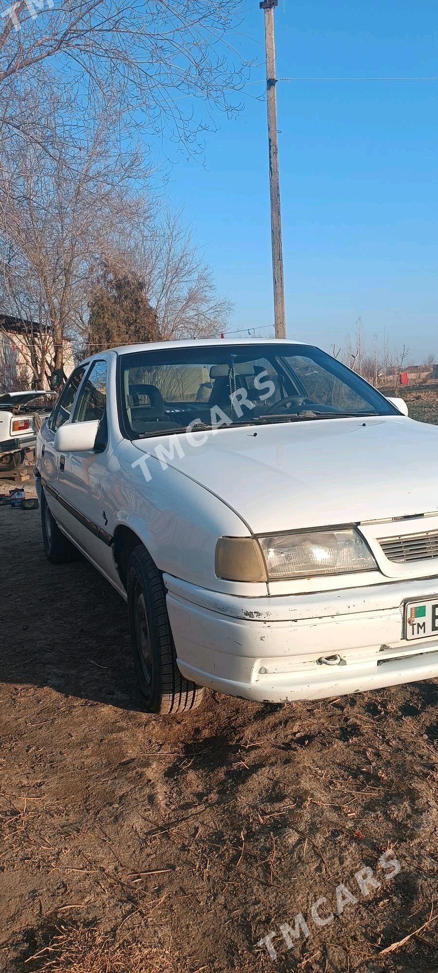 Opel Vectra 1995 - 30 000 TMT - Гурбансолтан Едже - img 2