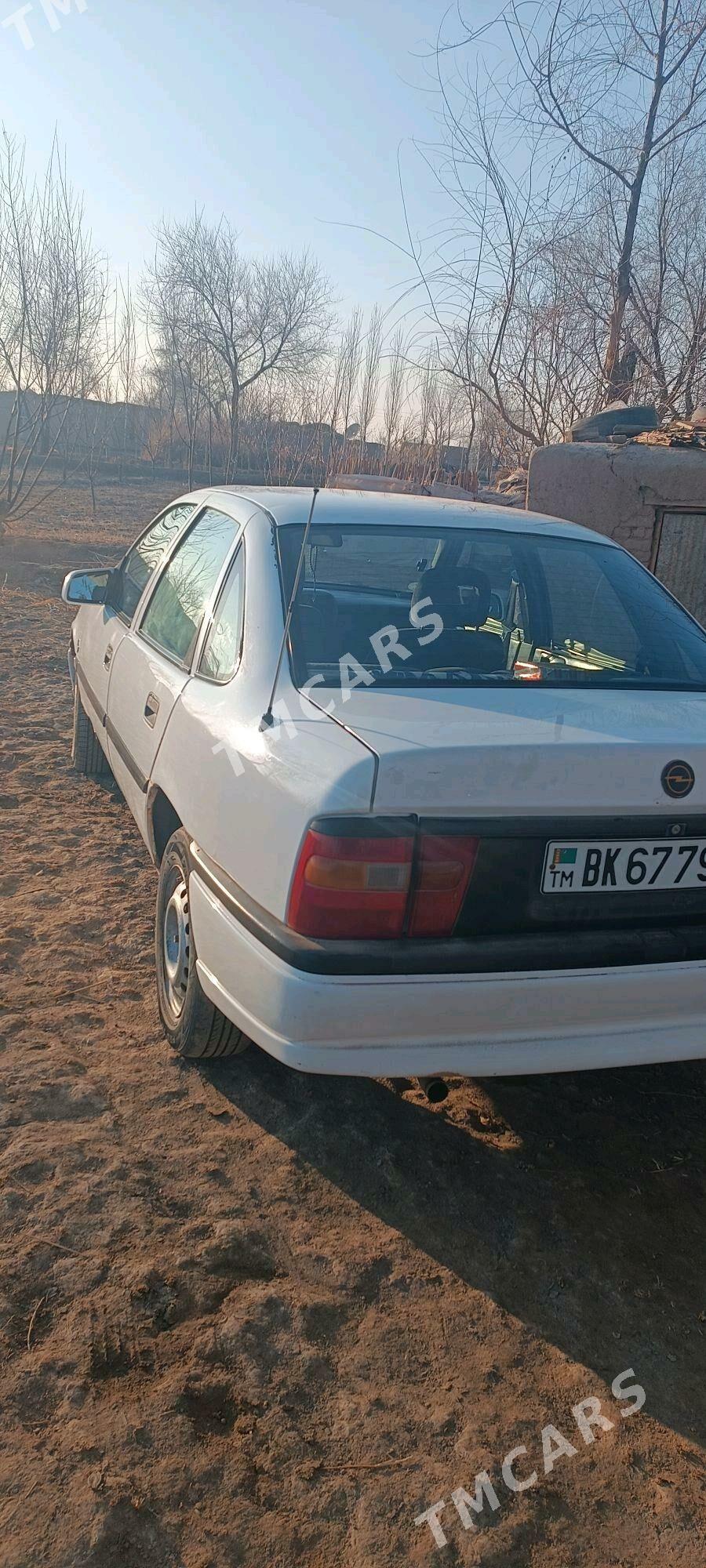 Opel Vectra 1995 - 30 000 TMT - Гурбансолтан Едже - img 3