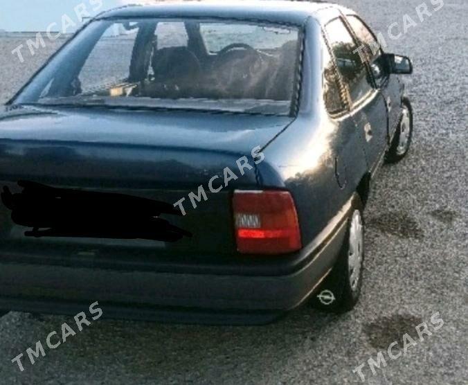 Opel Vectra 1992 - 32 000 TMT - Сакарчага - img 2