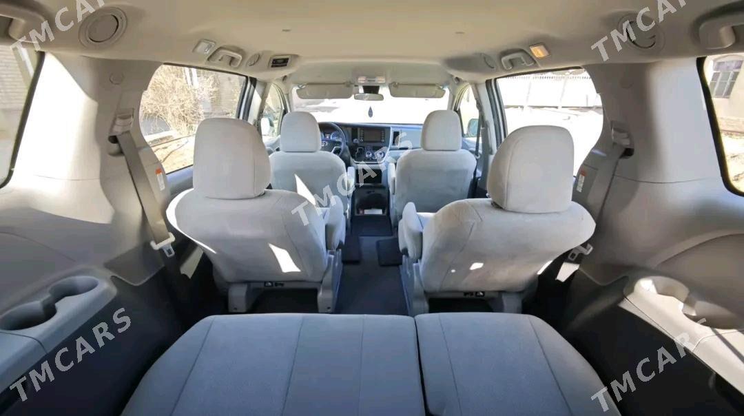 Toyota Sienna 2020 - 400 000 TMT - Мары - img 6