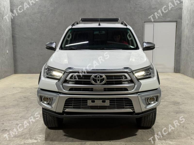 Toyota Hilux 2022 - 710 000 TMT - Ашхабад - img 2