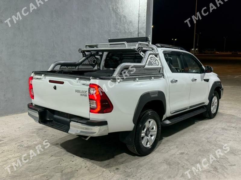 Toyota Hilux 2022 - 710 000 TMT - Ашхабад - img 10