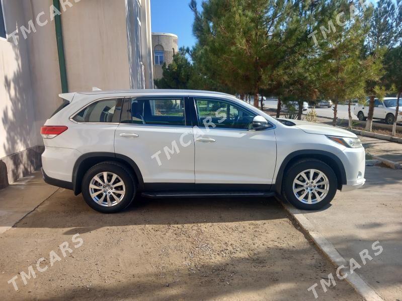 Toyota Highlander 2019 - 380 000 TMT - Türkmenabat - img 3