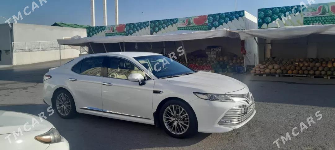 Toyota Camry 2019 - 285 000 TMT - Aşgabat - img 4