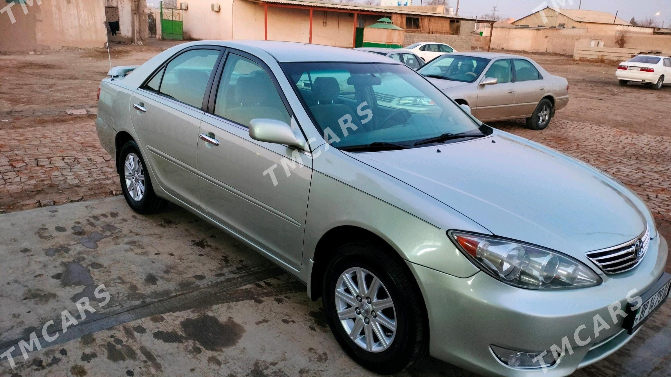 Toyota Camry 2004 - 150 000 TMT - Гурбансолтан Едже - img 2