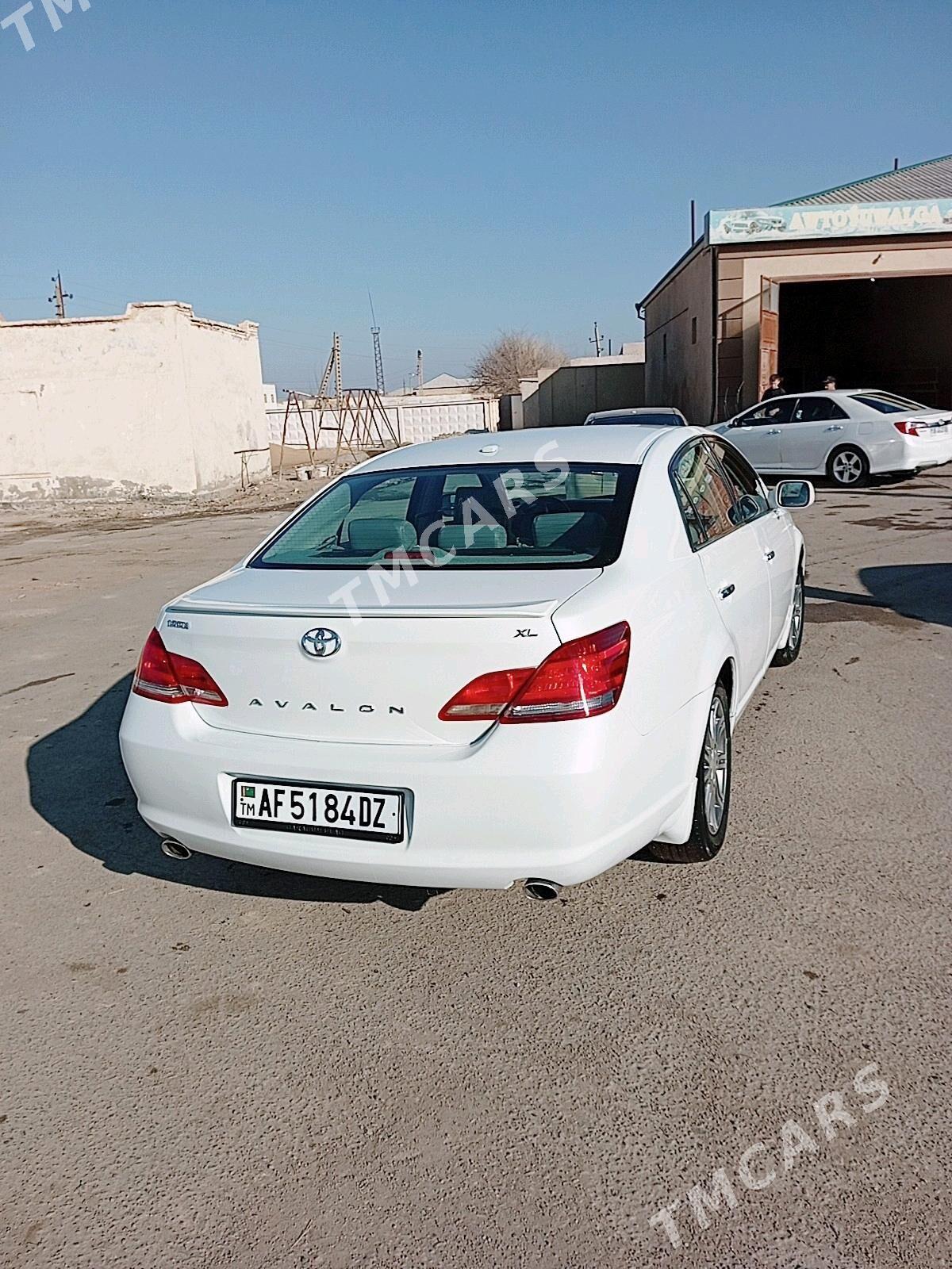 Toyota Avalon 2009 - 200 000 TMT - Daşoguz - img 4