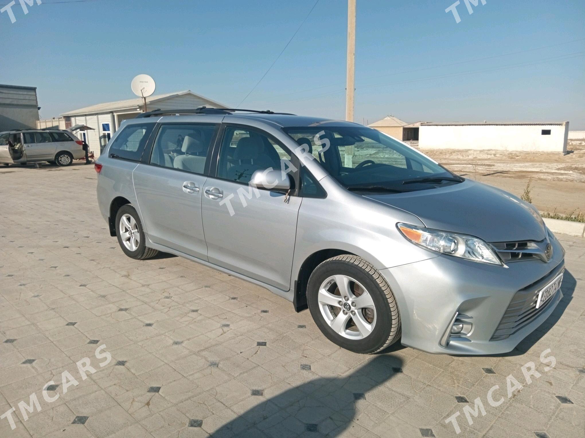 Toyota Sienna 2019 - 400 000 TMT - Murgap - img 3