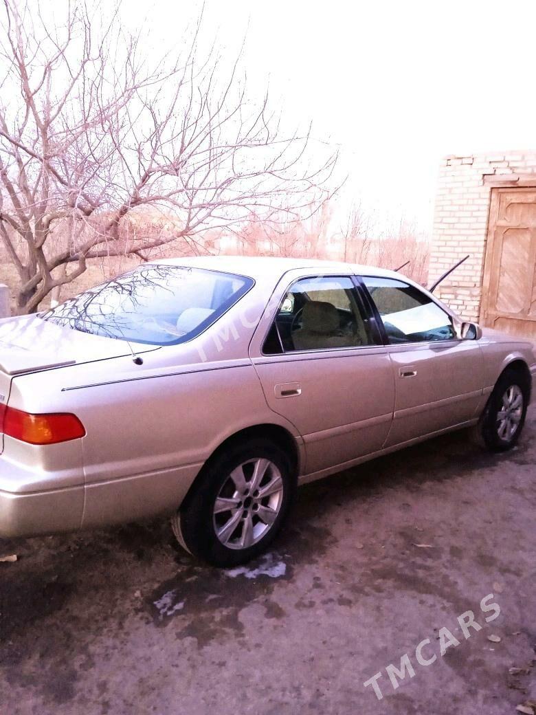 Toyota Camry 2000 - 130 000 TMT - Daşoguz - img 4