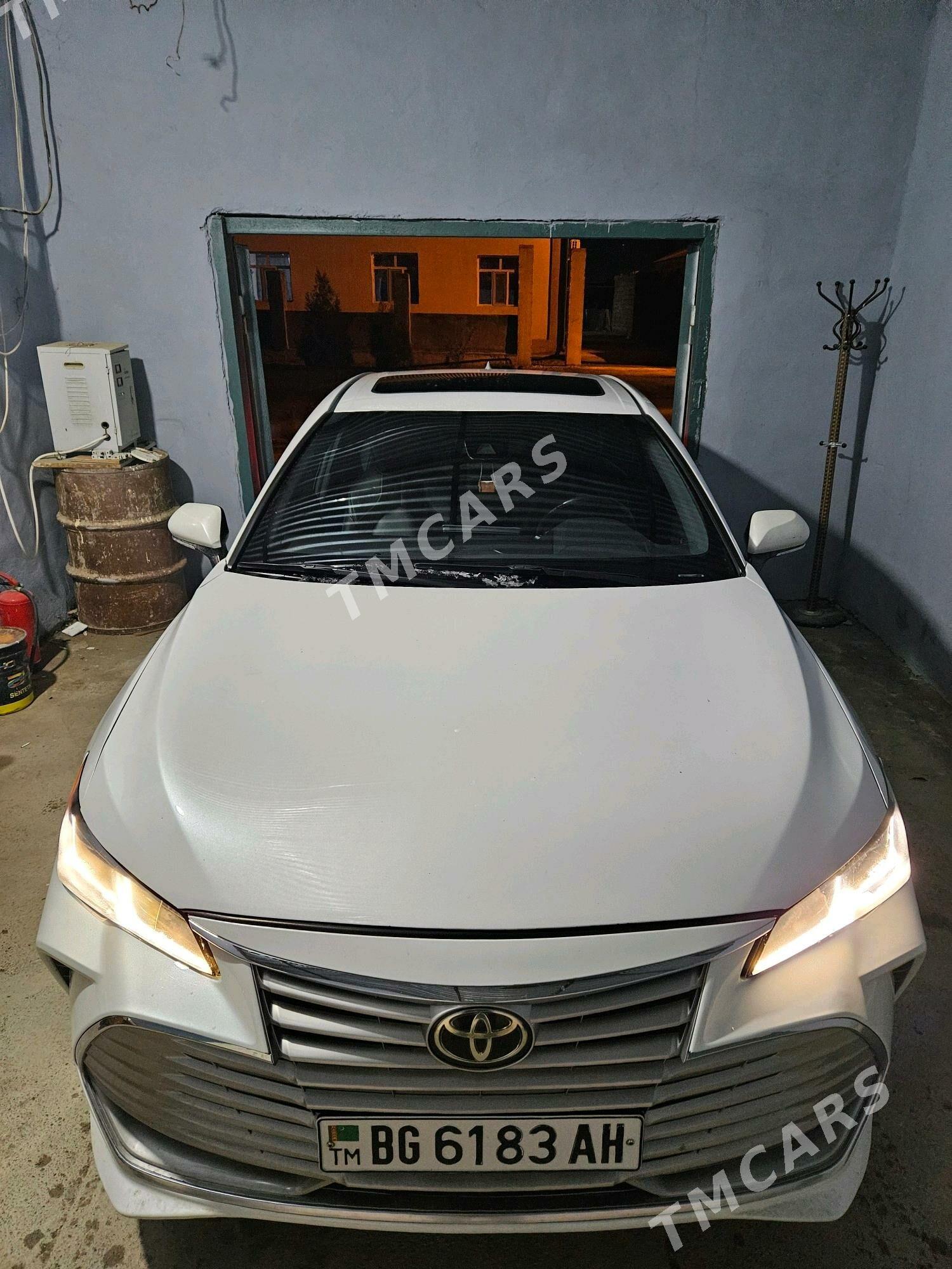 Toyota Avalon 2019 - 430 000 TMT - Ашхабад - img 9