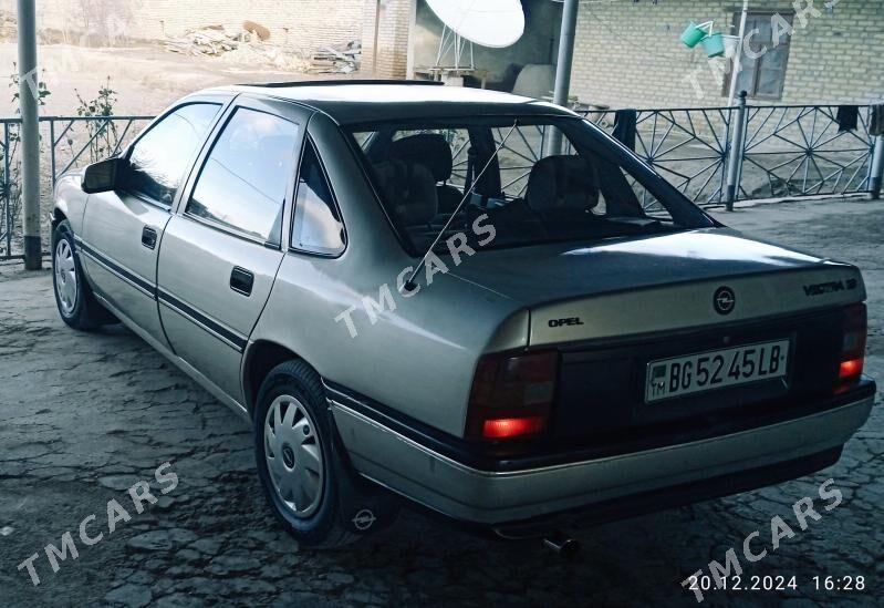 Opel Vectra 1990 - 35 000 TMT - Саят - img 2