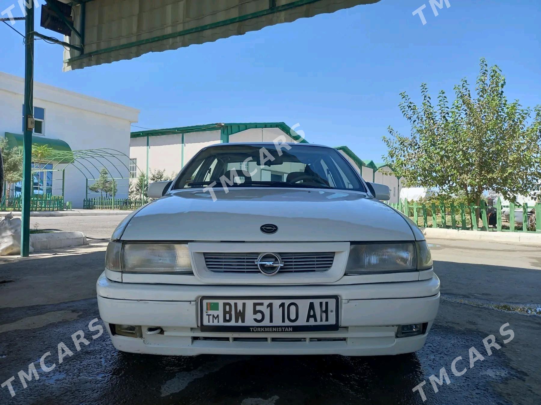 Opel Vectra 1989 - 30 000 TMT - Анев - img 2