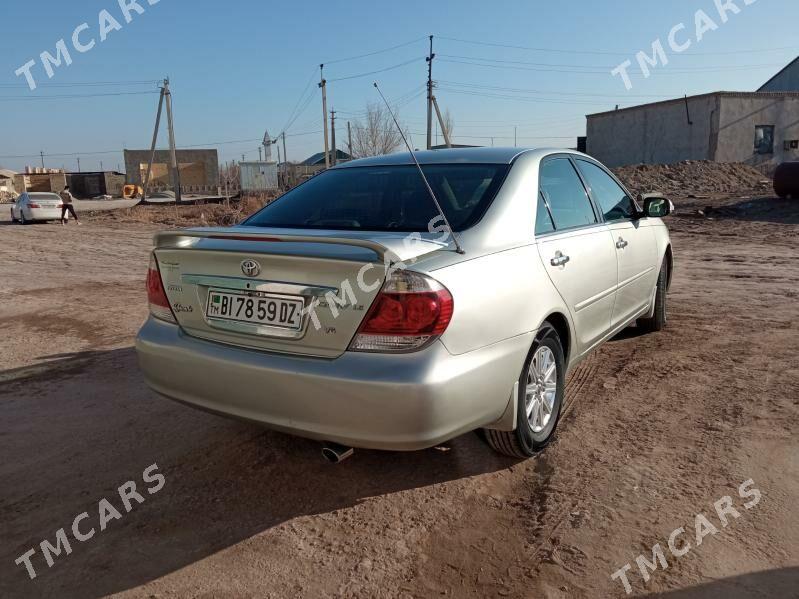 Toyota Camry 2003 - 150 000 TMT - Кёнеургенч - img 4