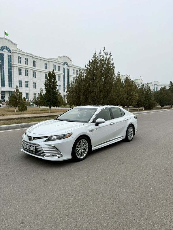 Toyota Camry 2018 - 295 000 TMT - Ашхабад - img 9