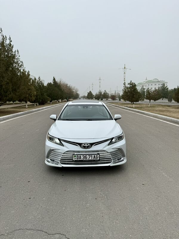 Toyota Camry 2018 - 295 000 TMT - Ашхабад - img 6