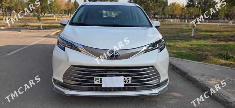 Toyota Sienna 2022 - 439 000 TMT - Ашхабад - img 2