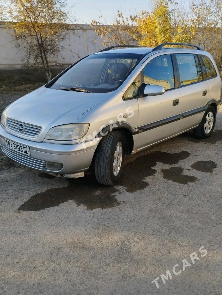 Opel Zafira 2002 - 80 000 TMT - Гурбансолтан Едже - img 4