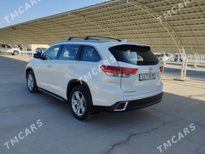 Toyota Highlander 2019 - 520 000 TMT - Байрамали - img 4