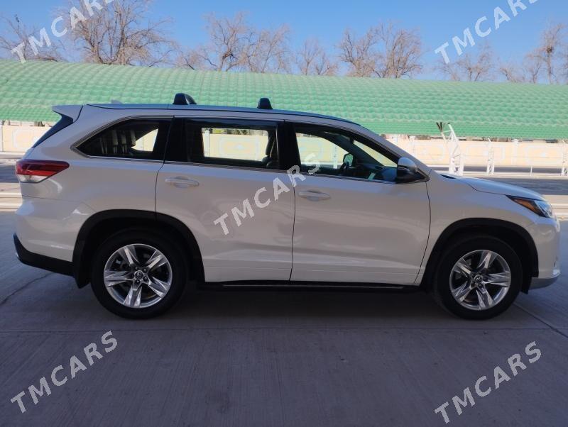 Toyota Highlander 2019 - 520 000 TMT - Байрамали - img 8