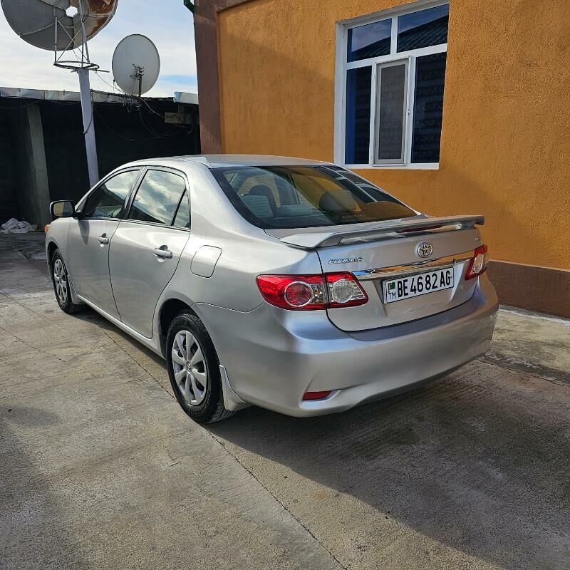 Toyota Corolla 2011 - 156 000 TMT - Ашхабад - img 3