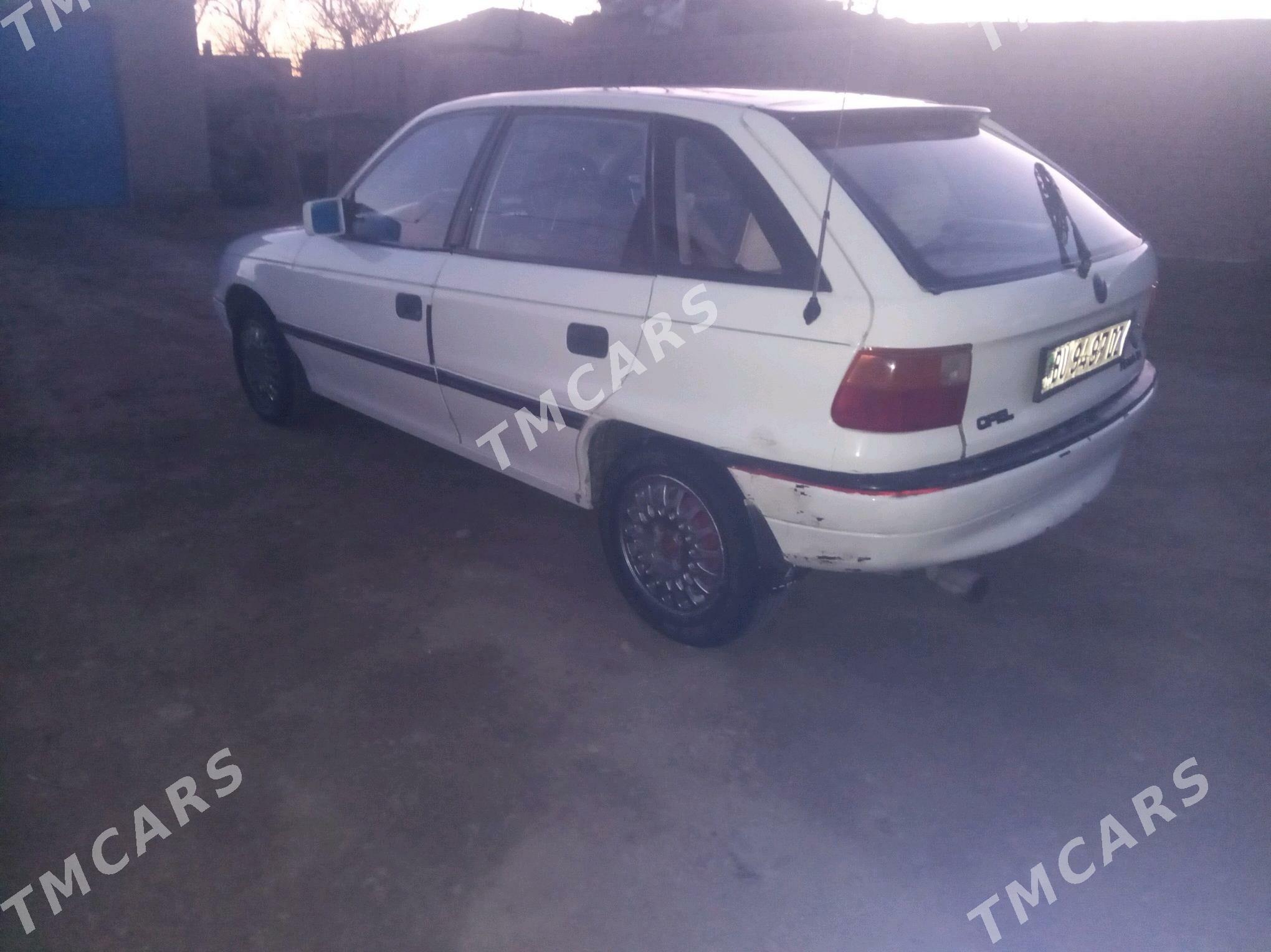 Opel Astra 1992 - 30 000 TMT - Губадаг - img 3