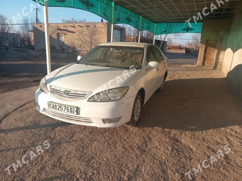 Toyota Camry 2005 - 120 000 TMT - Акдепе - img 2