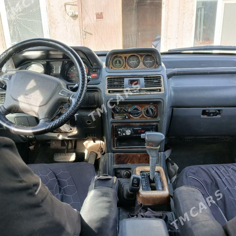 Mitsubishi Montero 1995 - 50 000 TMT - Балканабат - img 2