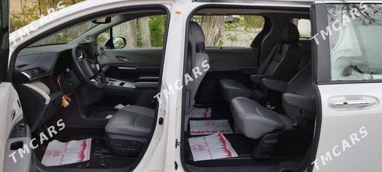 Toyota Sienna 2023 - 800 000 TMT - 10 mkr - img 7