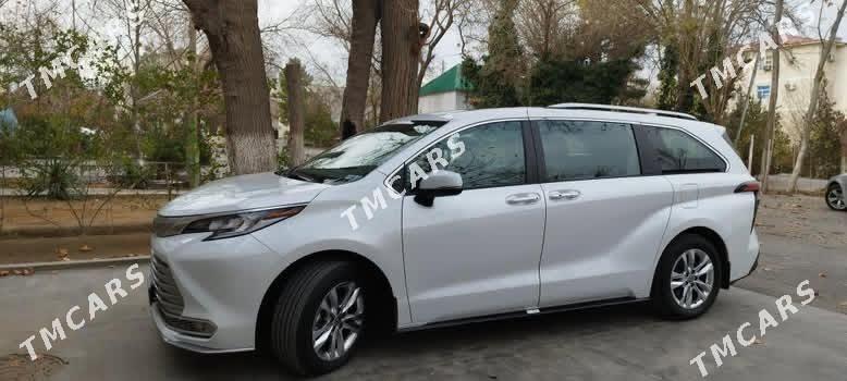 Toyota Sienna 2023 - 800 000 TMT - 10 mkr - img 3