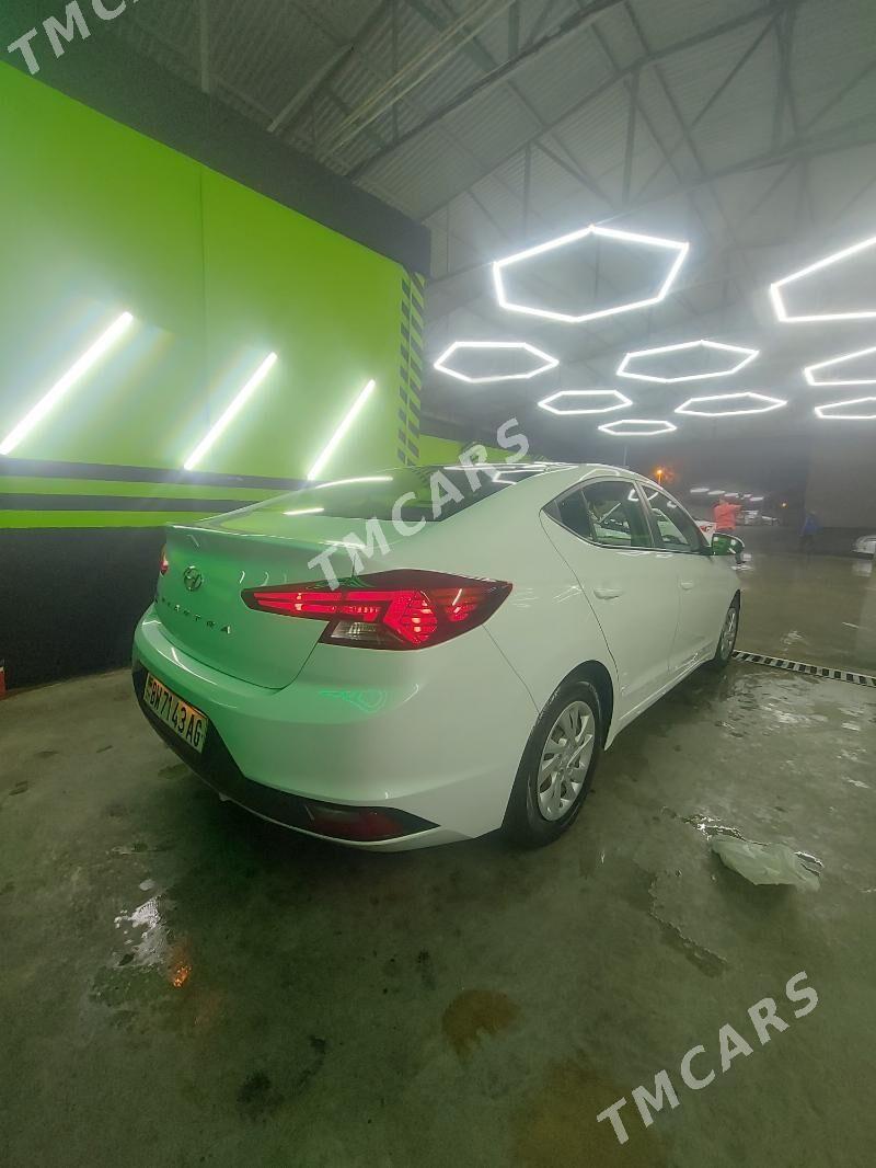 Hyundai Elantra 2019 - 190 000 TMT - Aşgabat - img 4