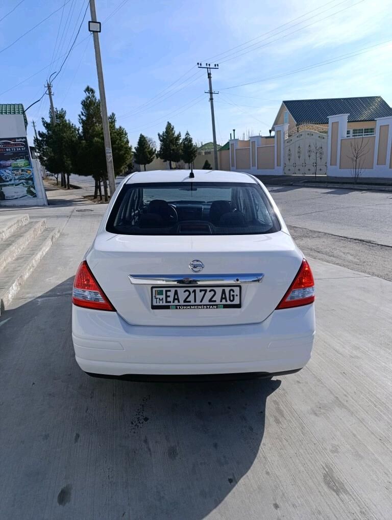 Nissan Versa 2010 - 115 000 TMT - Büzmeýin GRES - img 5