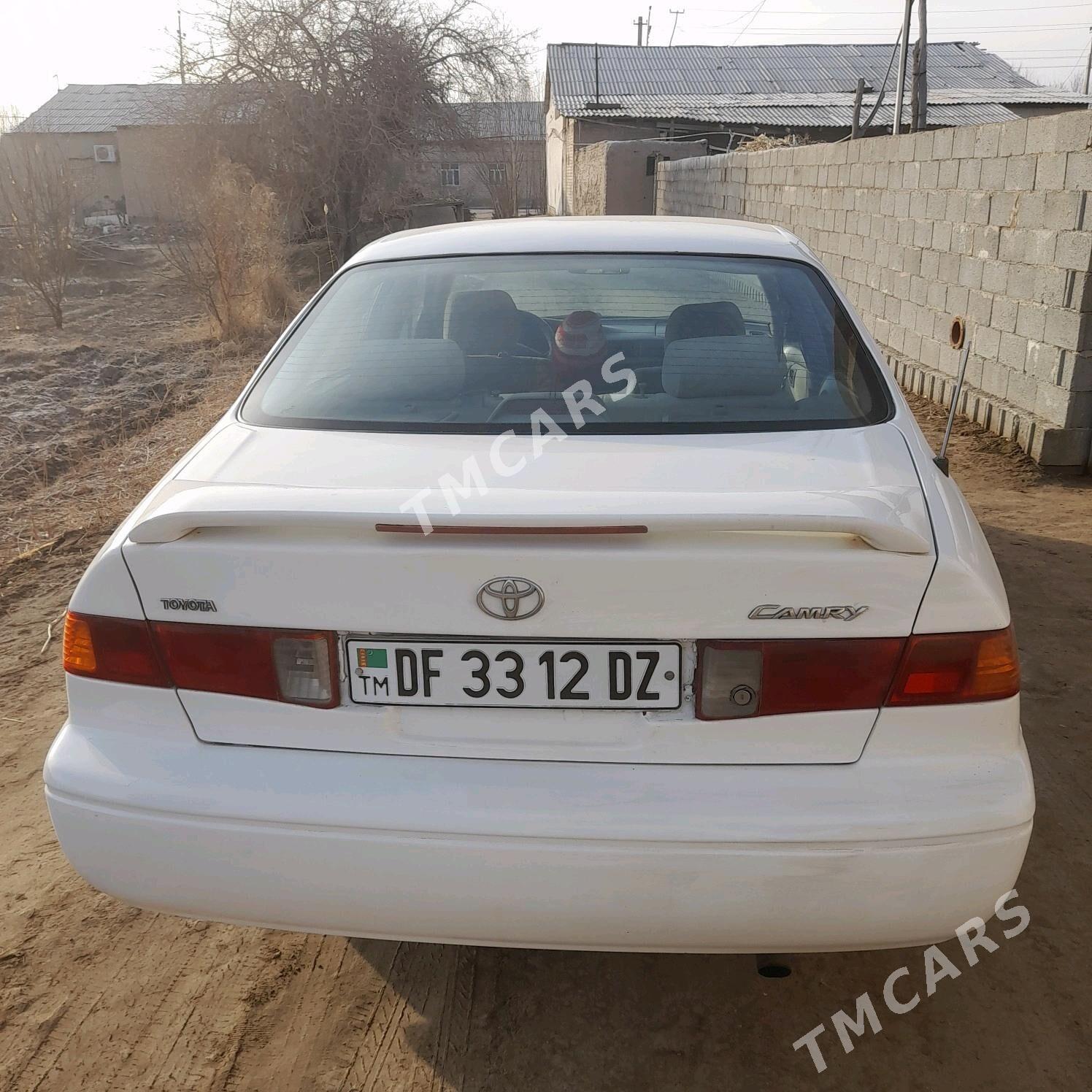 Toyota Camry 1999 - 115 000 TMT - Кёнеургенч - img 2