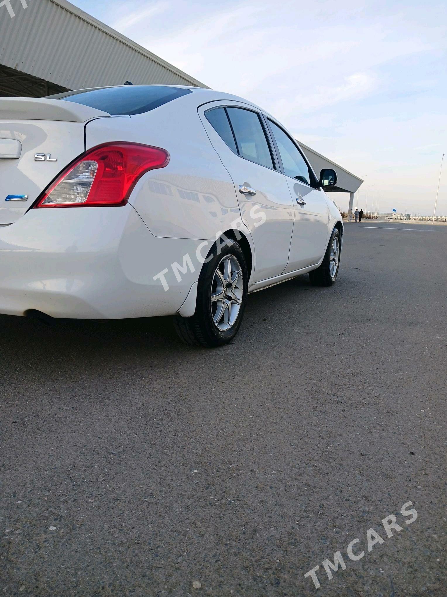 Nissan Versa 2012 - 95 000 TMT - Ашхабад - img 3