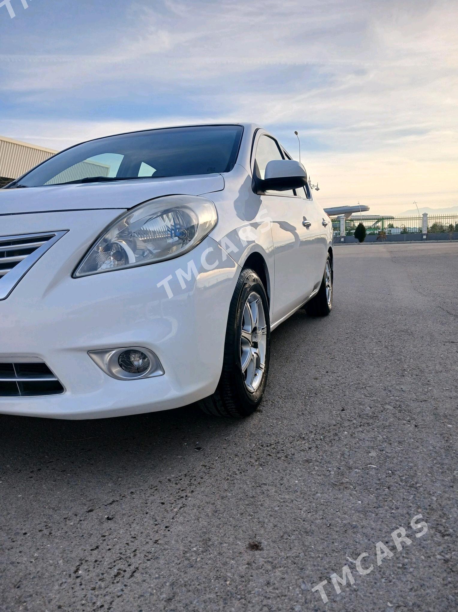 Nissan Versa 2012 - 95 000 TMT - Ашхабад - img 4