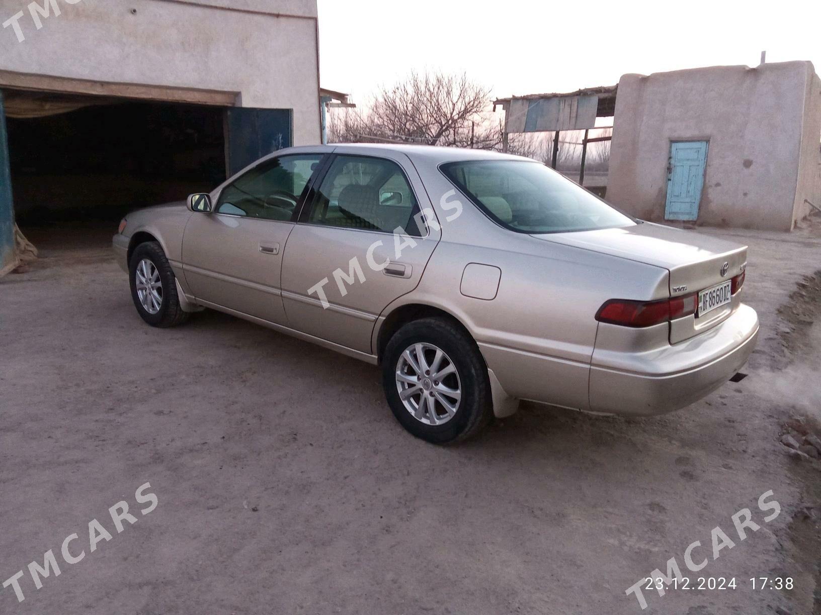 Toyota Camry 1999 - 117 000 TMT - Губадаг - img 2