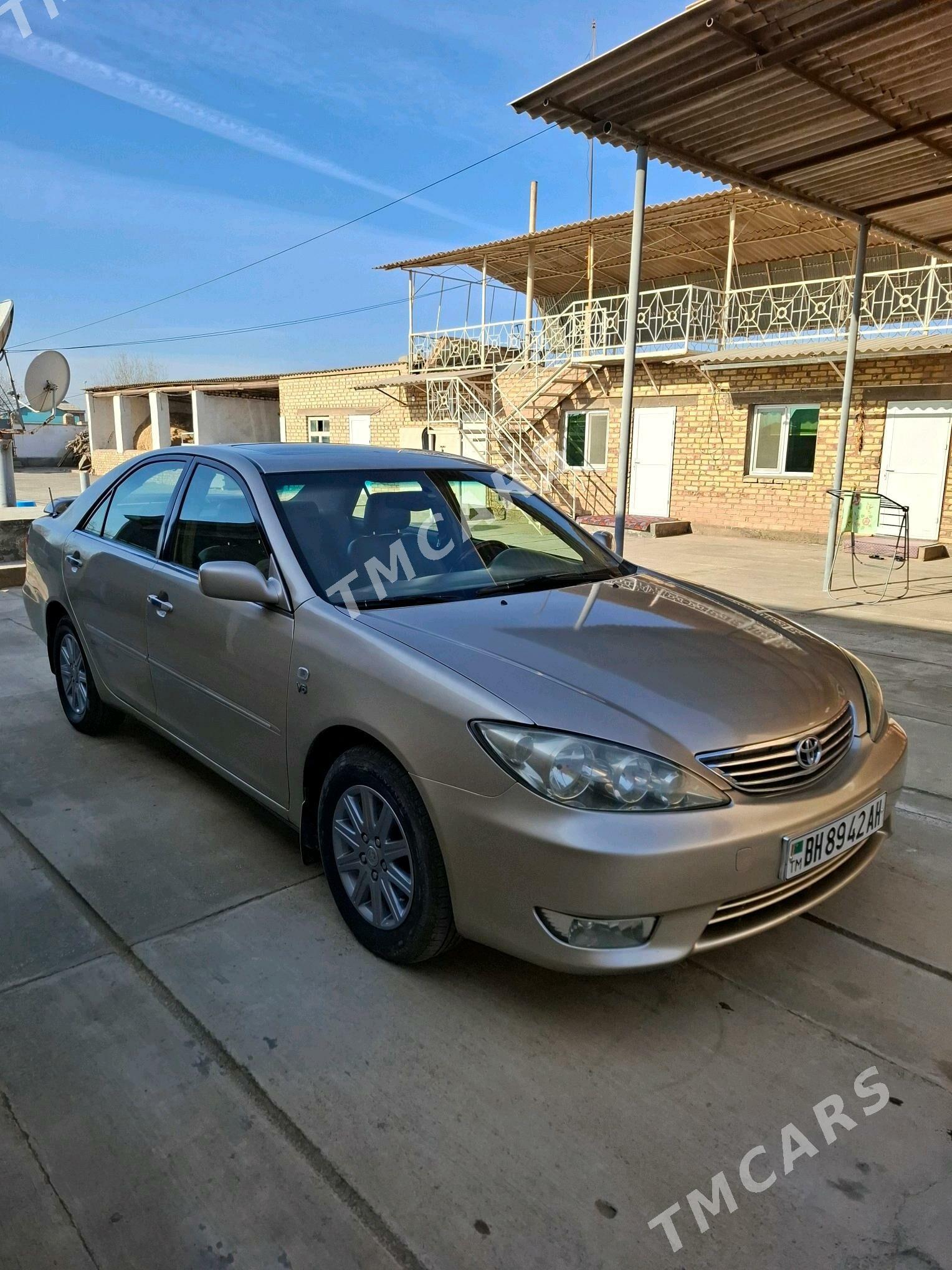 Toyota Camry 2005 - 190 000 TMT - Бабадайхан - img 2