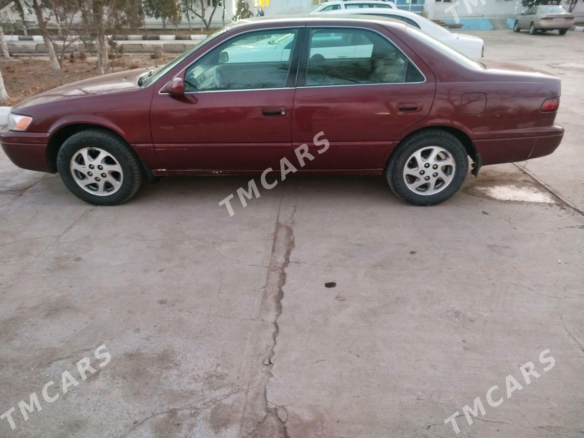 Toyota Camry 1999 - 110 000 TMT - Гурбансолтан Едже - img 2