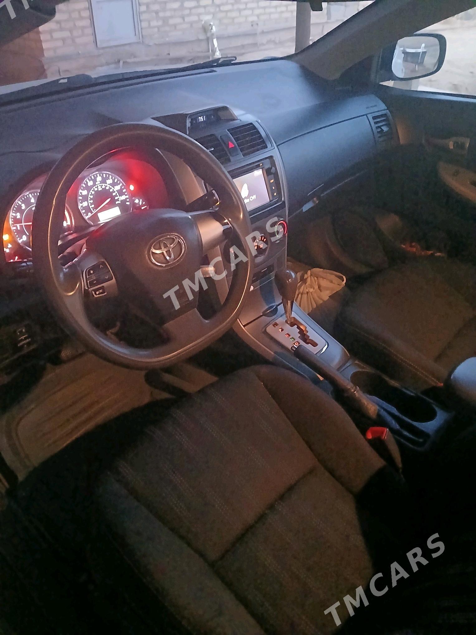 Toyota Corolla 2012 - 140 000 TMT - Бабадайхан - img 5