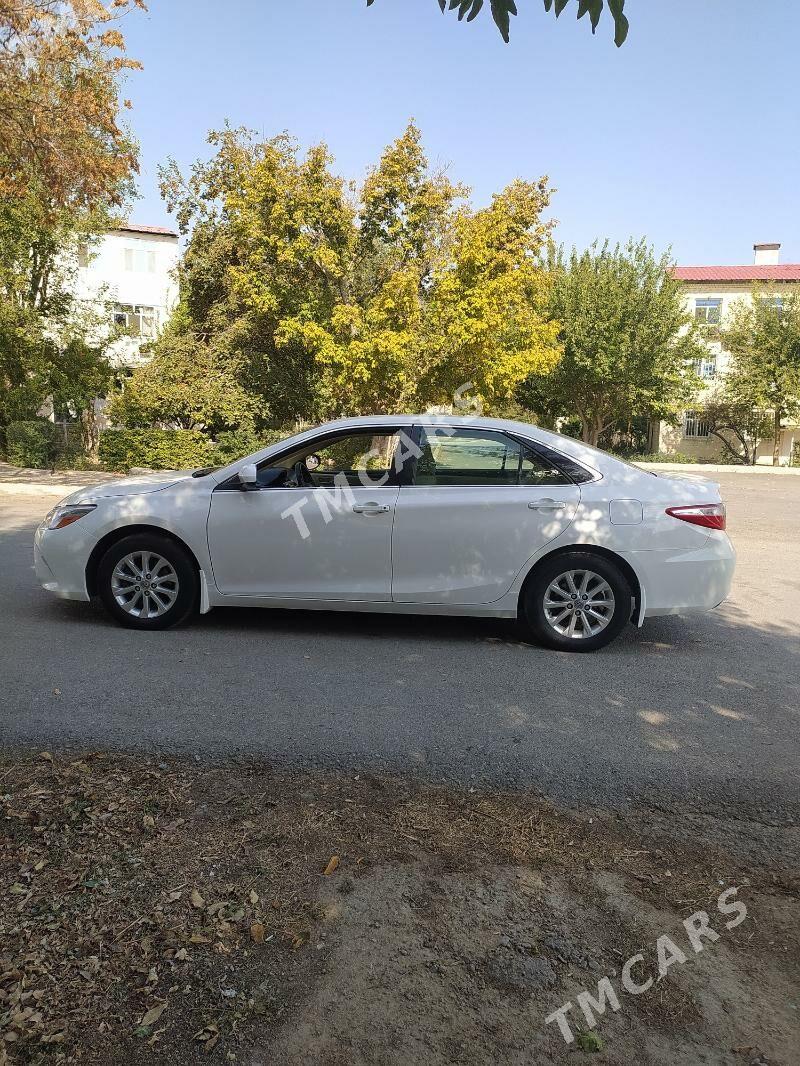 Toyota Camry 2015 - 220 000 TMT - 5 мкр - img 4