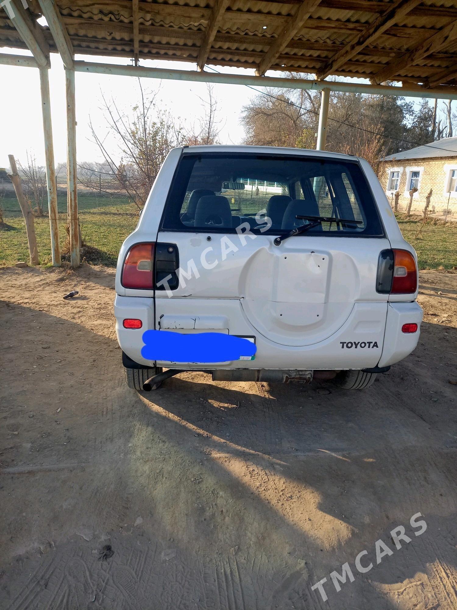 Toyota RAV4 1995 - 65 000 TMT - Halaç - img 2