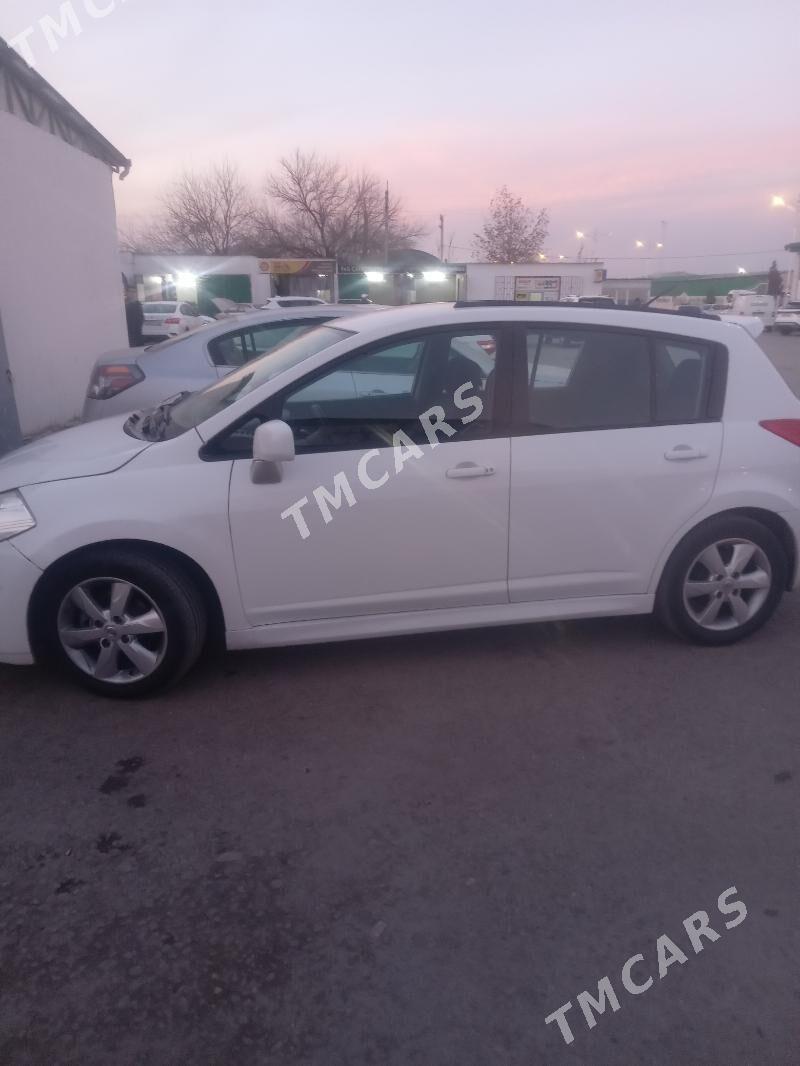 Nissan Versa 2011 - 110 000 TMT - Кака - img 6